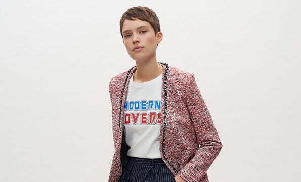 Claudie Pierlot. Let's tweed again